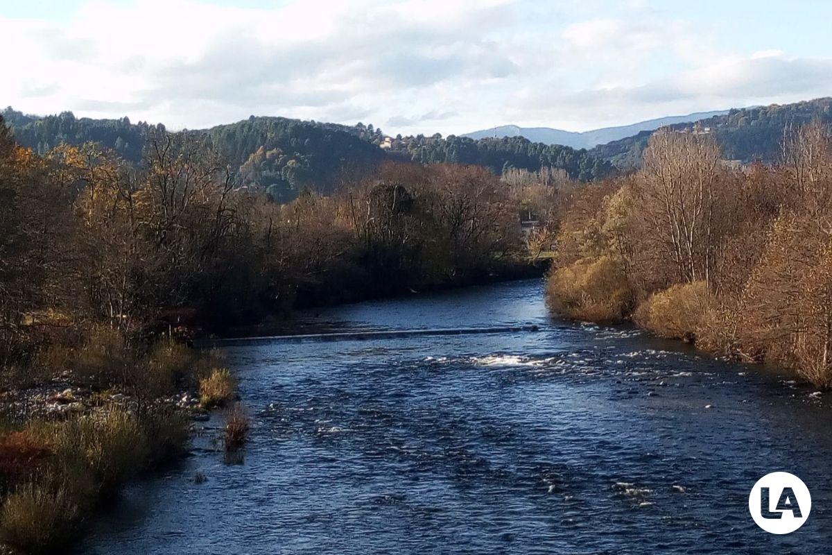 L'Ardèche en amont de l'ancien pont SNCF